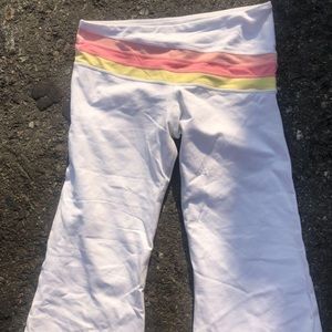 Lululemon white like new capris size 6